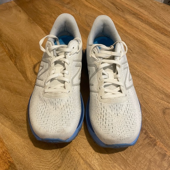 New Balance 880 running shoes - Picture 2 of 6